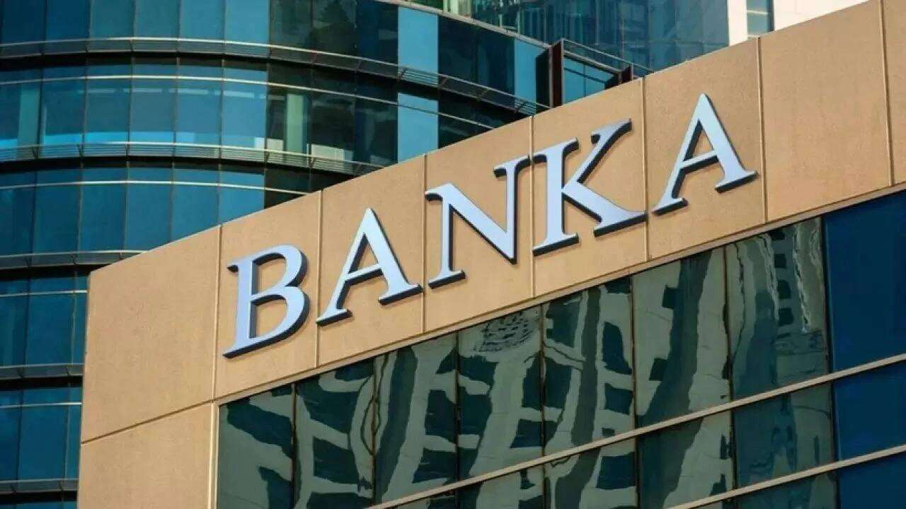 Resmi imzalar atıldı: Dünyaca ünlü dev banka Antalya'daki şubesini apar topar kapattı 3